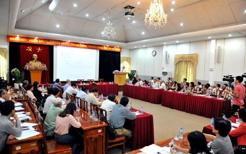 Policy dialogue on population & sustainable development - ảnh 1